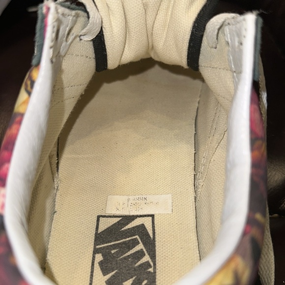 Vans Old Skool Floral & Stripe Shoes - Picture 14 of 15